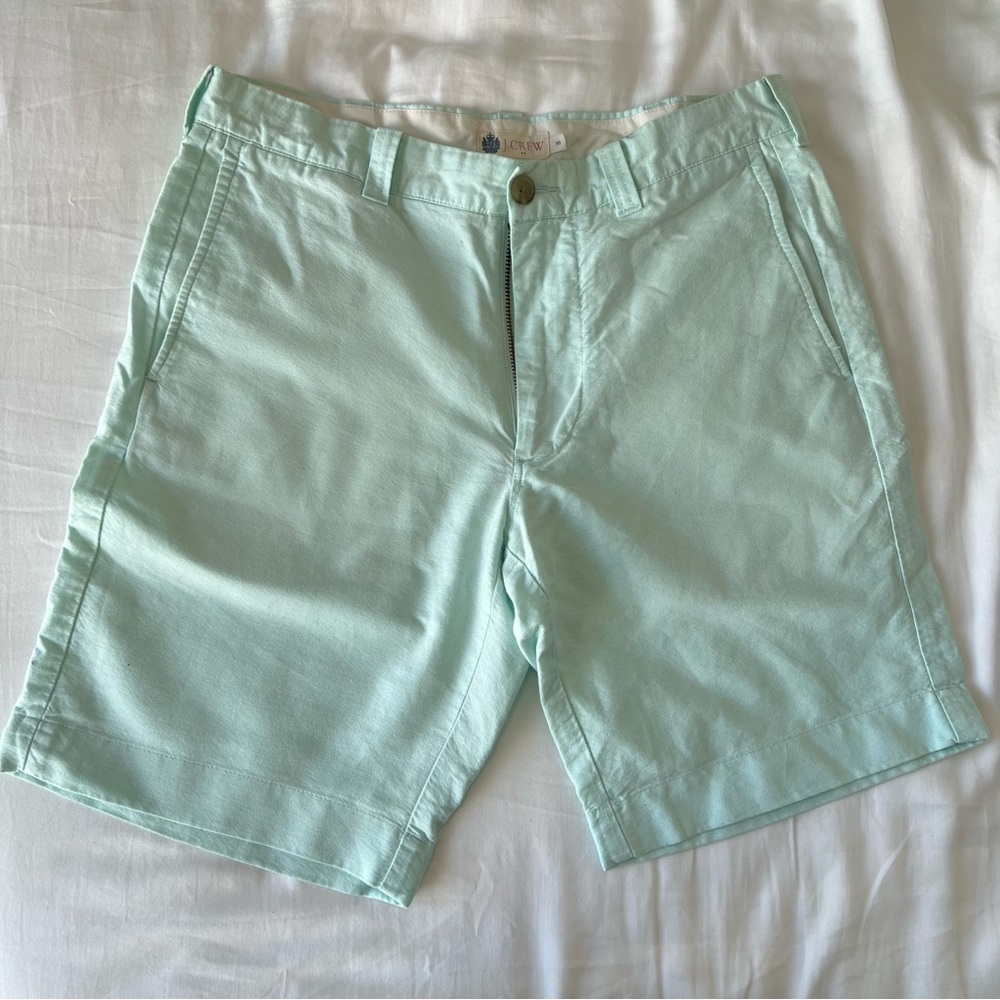 J Crew - 9" linen shorts